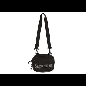 Authentic Supreme Shoulder Bag